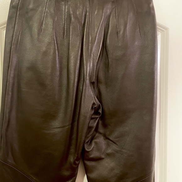 Revue Elegant Brown Leather Pants, Lined, size 8 - Picture 6 of 7